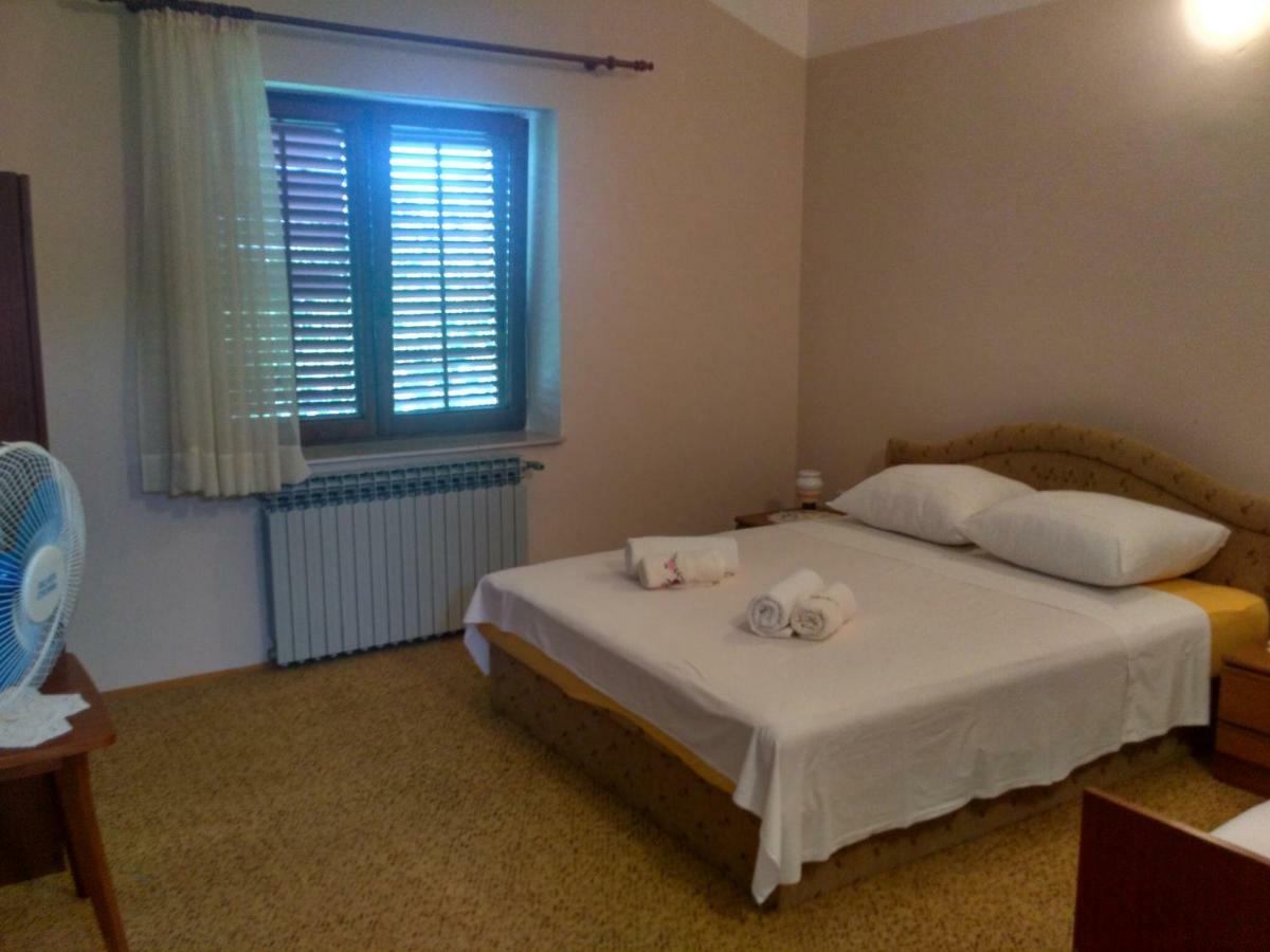 Apartmani Tonica Sukošan Extérieur photo